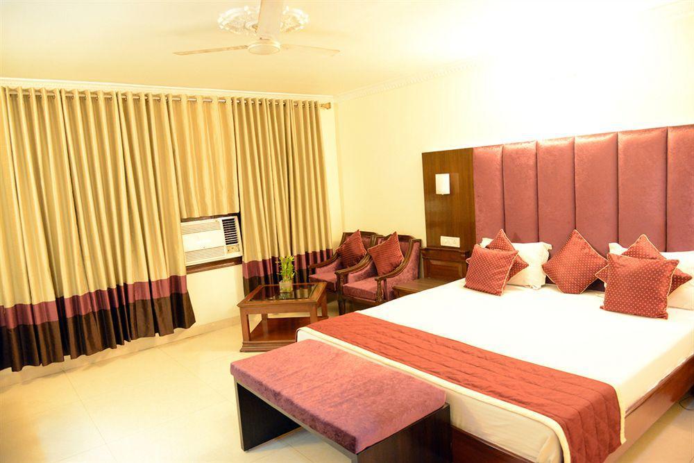 Hotel City Heart Premium Chandigarh Exterior photo